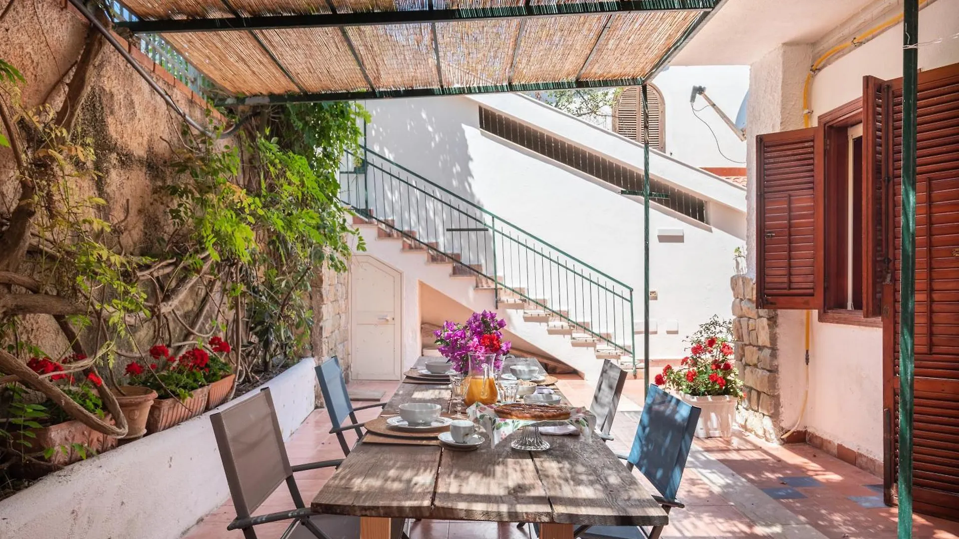 Apartment Le Casette All'Addaura By Domus Sicily Mondello Italy